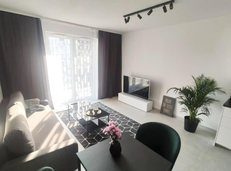 New 69 Apartment Szybowcowa Centre Katowice Free Parking Eksteriør billede